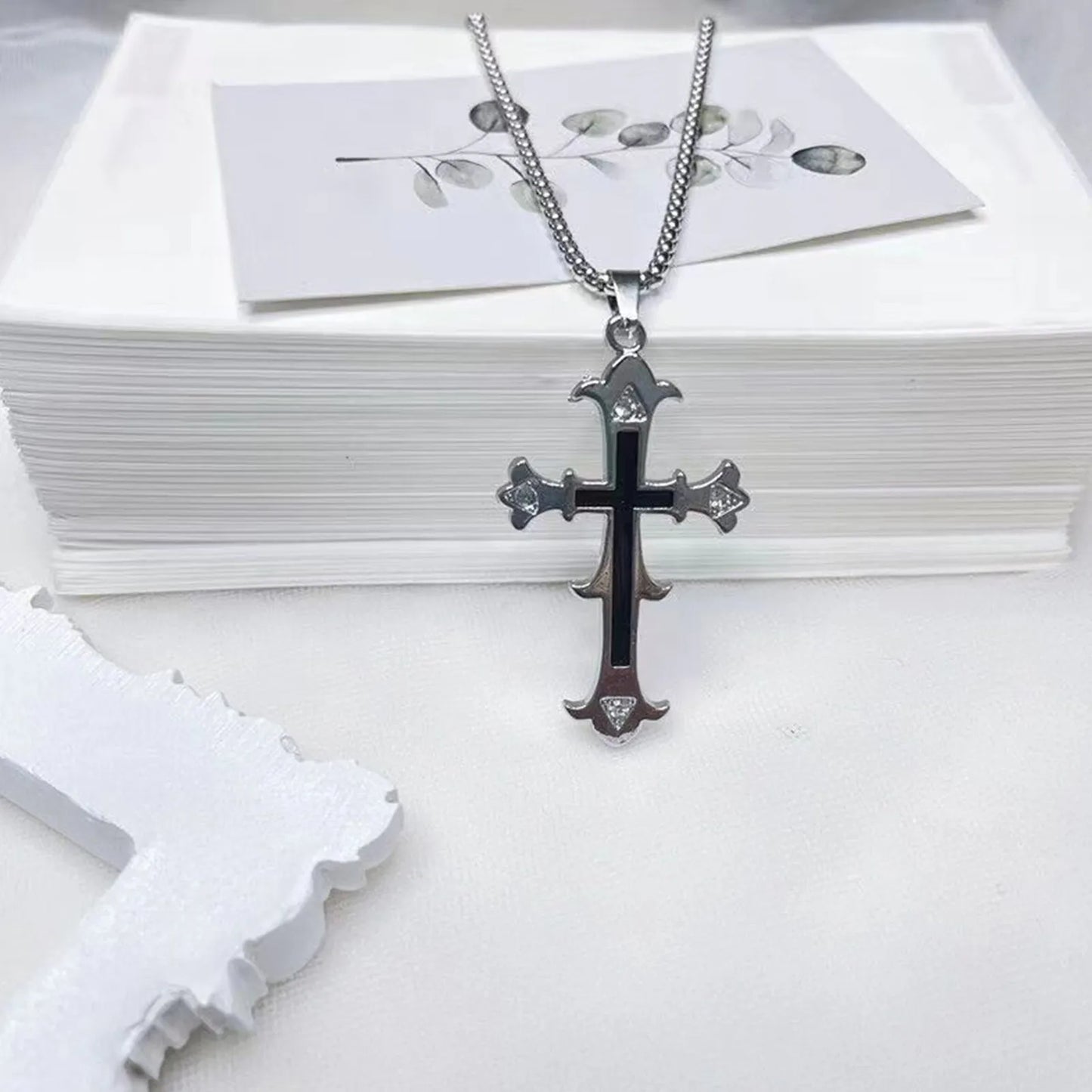 Cross pendant necklace chrome heart diamond necklace cross necklace pendant street style titanium steel cross necklace jewelry
