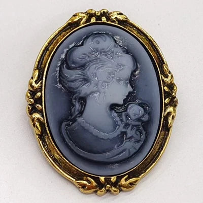 SHMIK Vintage Palace Style Relief Beauty Pendant Crystal Badges Brooch For Women Elegant Retro Middle Design Pin Jewelry