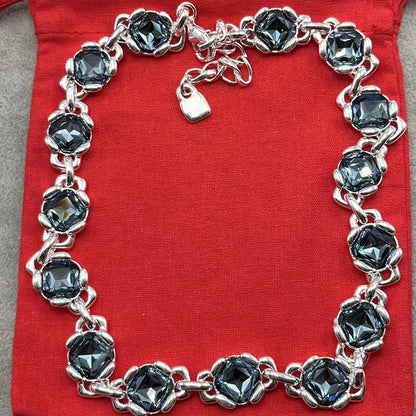 Jewelry Handmade Se . Necklaces and bracelets in gold/silver tones with crystal pendants and chain designs.