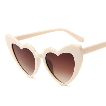 Heart Sunglasses Women Big Frame Personality Sun Glasses Sexy Cute Eyeglasses Gradient Lens Brand Designer Shades Oculos De Sol