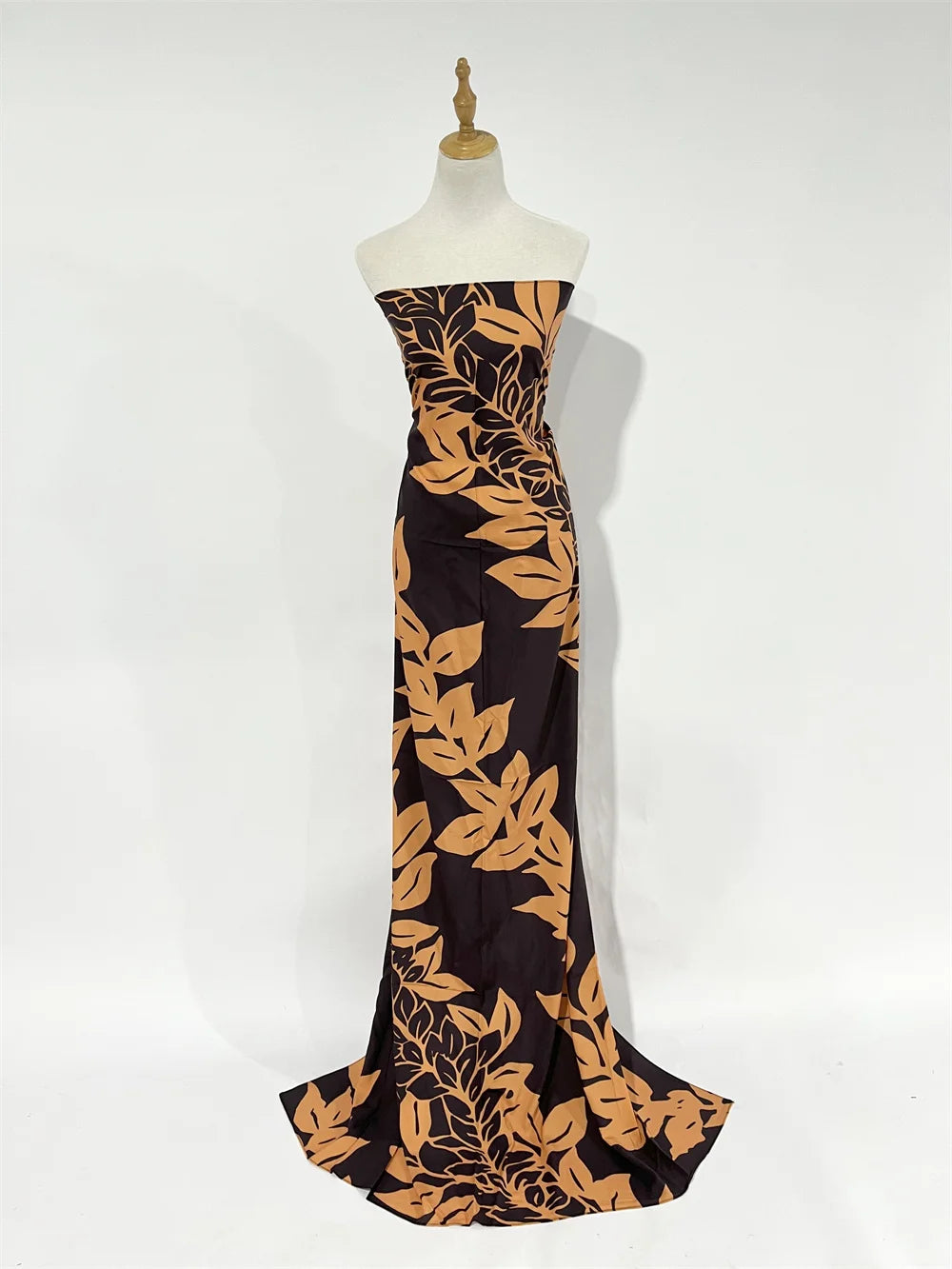 New Arrival Rayon Cotton Hawaiian Sarong Pareo Beach Wrap With Attractive Leaf Print for Women Trendy Versatile Bikini Cover-up