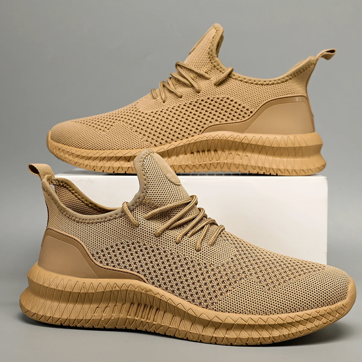 Men Casual Shoes Anti Slip Wear-Resistant Breathable Cushioning Non Slip Blocking Design Versatile Comfortable Shoes Man
