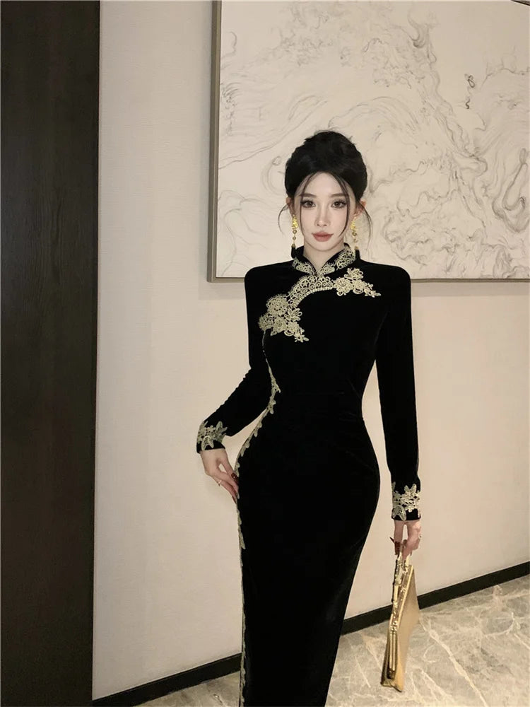 Ladies Mature Sheath Bodycon Black Dress with Long Sleeves Winter Autumn New Chinese Style Embroidery Velvet Modified Cheongsam