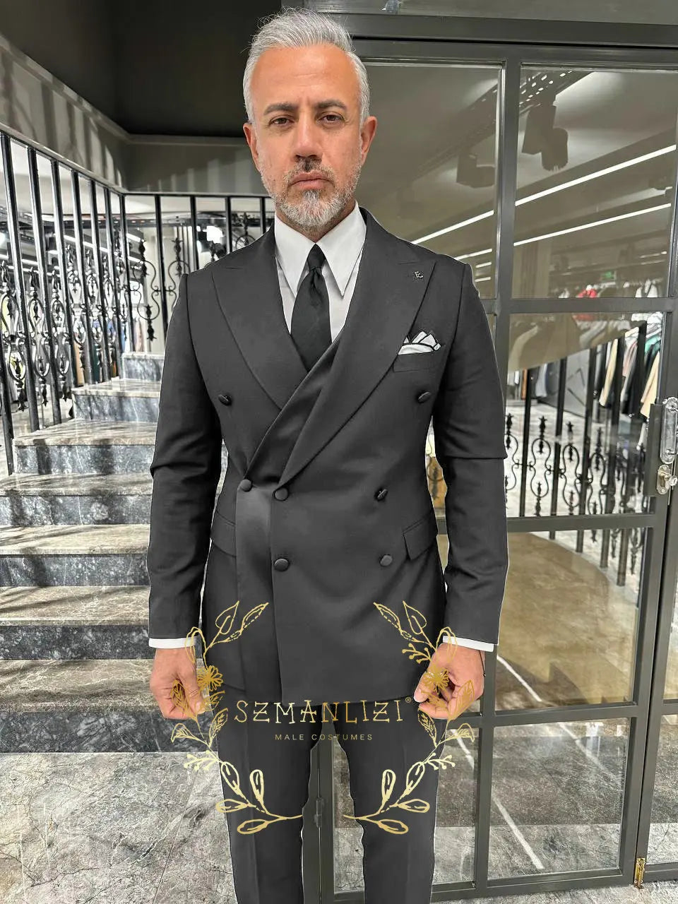 Black Men's Suit 2 Piece Double Breasted Jacket Pants Formal Wedding Groom Tuxedo Peaked Lapel Blazer Customized Men's Suit