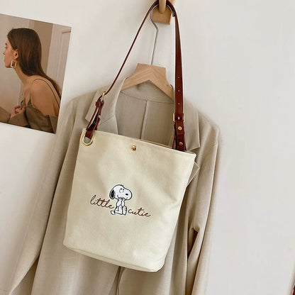2026 Series Snoopy Women'S Cute High-Capacity Bucket Bag Fashion Canvas Shoulder Bag Classic Letter Print Casual Crossbody Bag