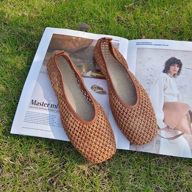 Flat Shoes for Women Spring and Autumn 2025 Breathable Hollow Flat Square Toe for Women Shallow Mouth Beach Sandals for Summer