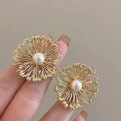 3.5 Cm Big Ball No Pierced Earclips Fashion Temperament Gold Plated Exaggerated Striped Round Clip Earrings for Women Party