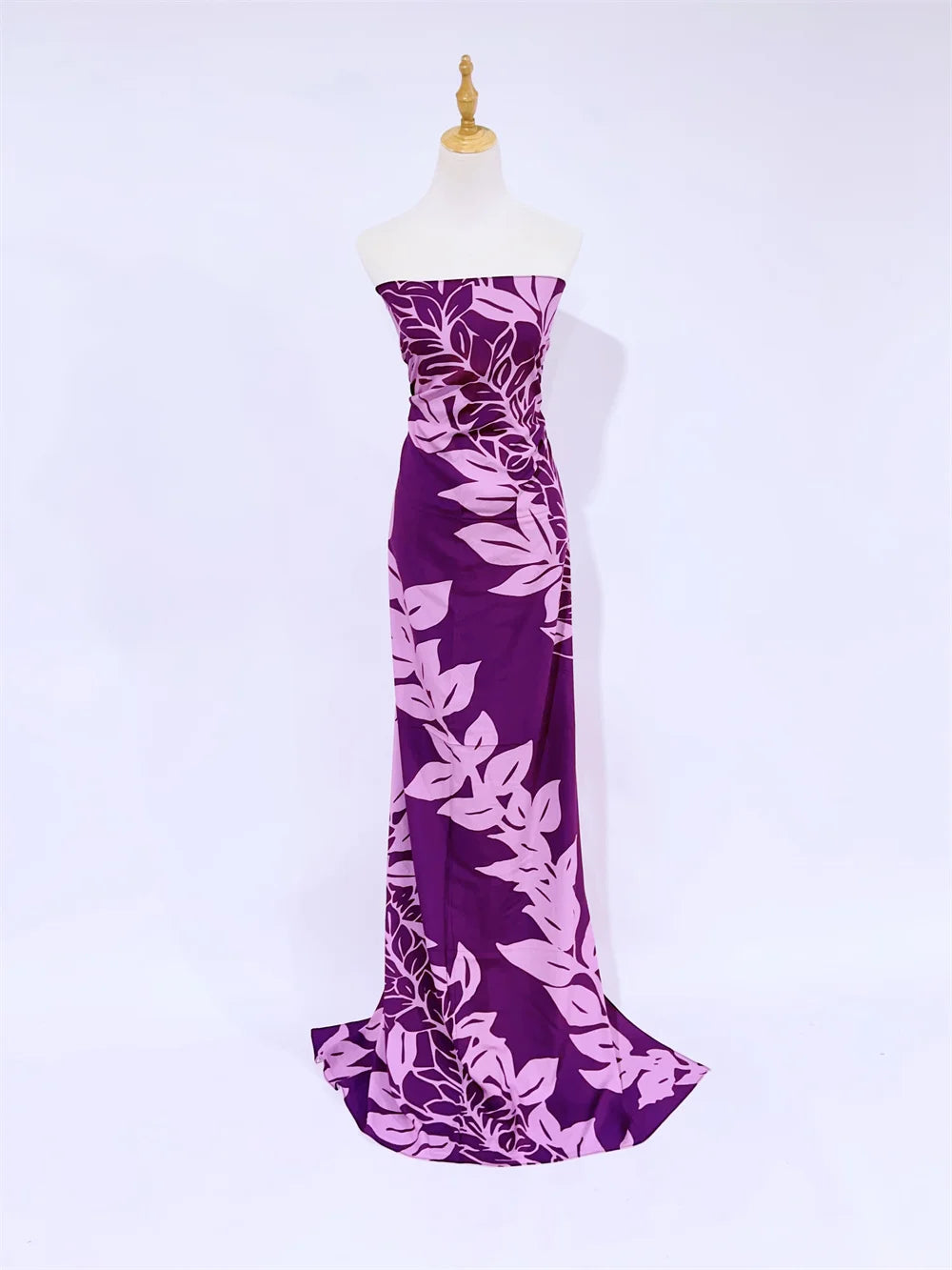 New Arrival Rayon Cotton Hawaiian Sarong Pareo Beach Wrap With Attractive Leaf Print for Women Trendy Versatile Bikini Cover-up