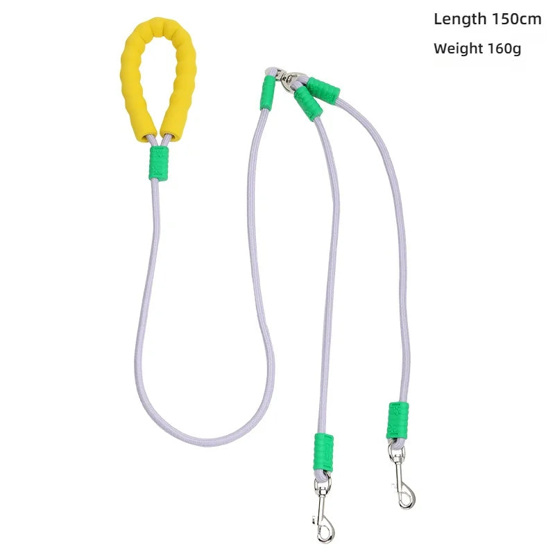 Dog traction, one tow, two explosion-proof dual head dog walking rope, contrasting color cloud foam handle, P rope, pet supplies