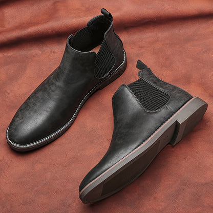 Bottines Chelsea pour homme - Pointures 40 à 46, tige en similicuir marron avec élastique noir, bout pointu, semelle en TPR, idéales pour un style décontracté et les vacances