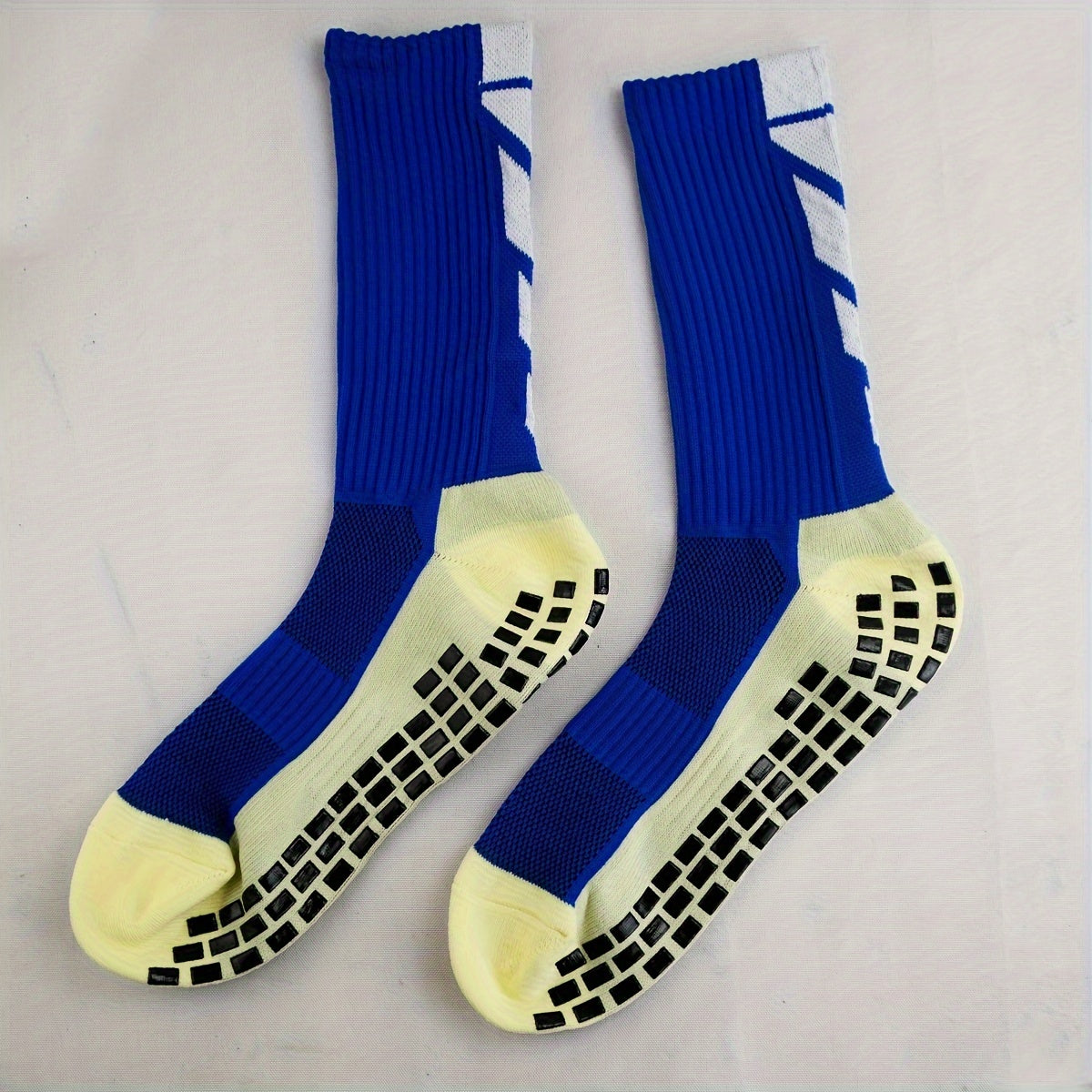 Rutschfeste, gepolsterte Fußballsocken mit Gummisohle – Anti-Rutsch-Trainingssocken mit rutschfester Traktion, Ganzjahres-Sportsocken für Fußball, Basketball, Laufen und Wandern
